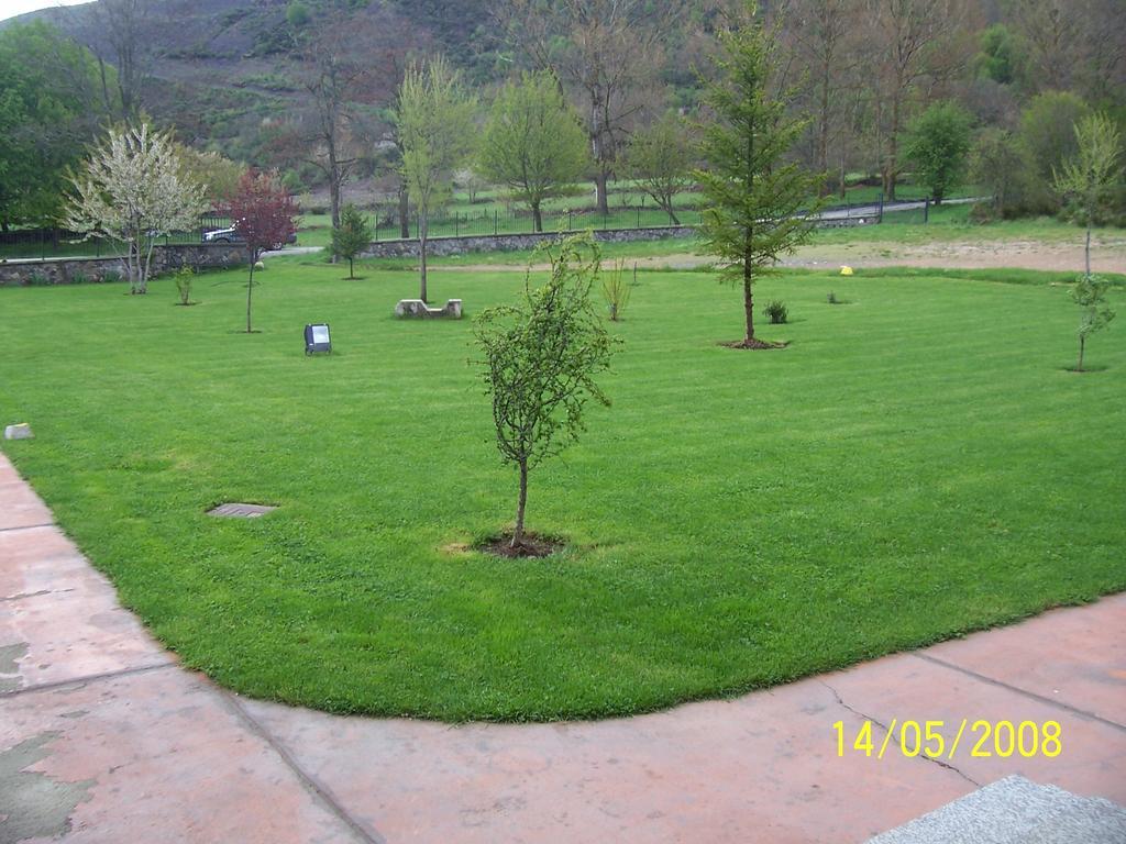 Hotel La Mora Villaseca de Laciana Exteriör bild